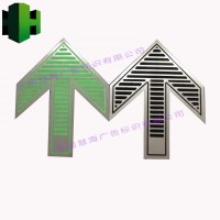 南京地鐵屏蔽門不銹鋼箭頭，自發(fā)光指示標識，站廳地面指示標牌