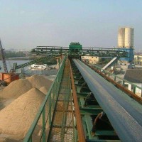 供應山東帶式輸送設備廠家 TD75型固定帶式輸送機 移動DT75皮帶機