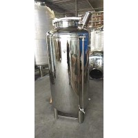 仙桃市康之興304無菌水箱衛(wèi)生級無菌水箱專業(yè)生產(chǎn)材質(zhì)考究堅固品