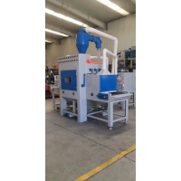 皮帶輸送式自動(dòng)噴砂機(jī)