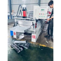 圍擋板設(shè)備 金碩機(jī)械 彩鋼圍擋面板成型機(jī) 鍍鋅板圍擋施工成型機(jī)