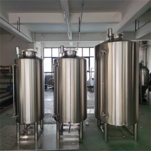 六盤水鴻謙家用儲存白酒發(fā)酵罐果酒儲酒罐儲酒商用批發(fā)商品質(zhì)優(yōu)良