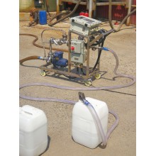 液體灌裝機(jī)磷酸定量灌裝25L桶噸桶分裝灌裝機(jī)