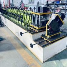 u型槽設(shè)備 金碩 全自動陰角地槽成型機 防滑板包邊設(shè)備