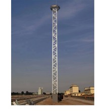 安裝21.5米升降式投光燈塔