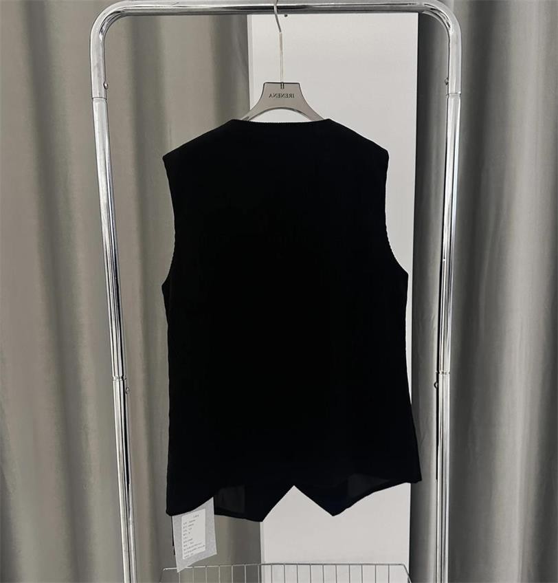 溫碧霞自創IRENENA服裝亞麻上衣時尚休閑單排扣馬甲