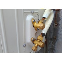 空調冷凝水漏水怎么辦？——讓我們幫您解決問題