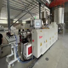 PVC/SPC三合一地板五輥生產線機械設備